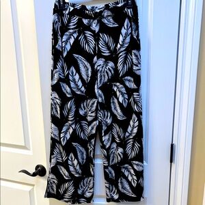 Black and White Leaf Print Wide Leg Pants